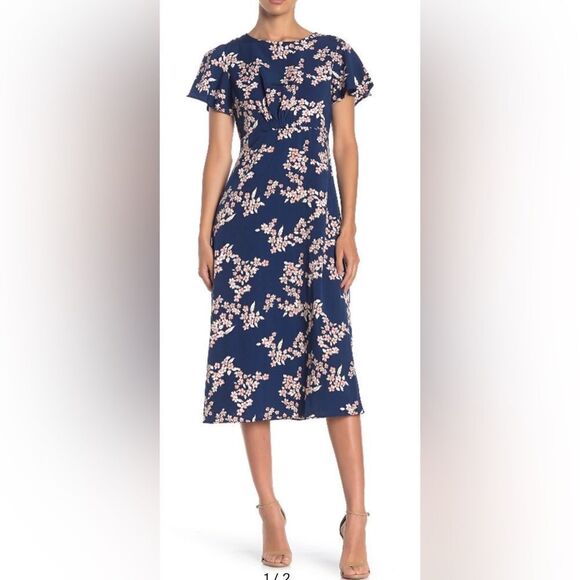 NWT Bobeau Short Flutter sleeve open back midi dress- navy- size M - Picture 1 of 7